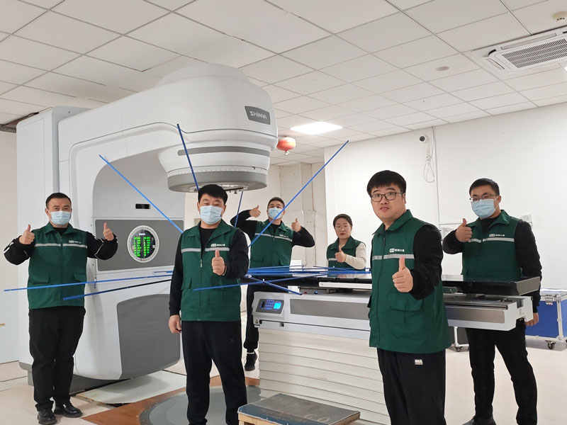 工作人员在检测现场